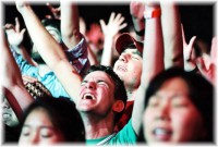 /album/galeria-de-fotos-pagina-inicial/passion-05-worship-edit-jpg/